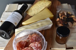 Borrelbox 2 personen. Borrelbox 2 personen.